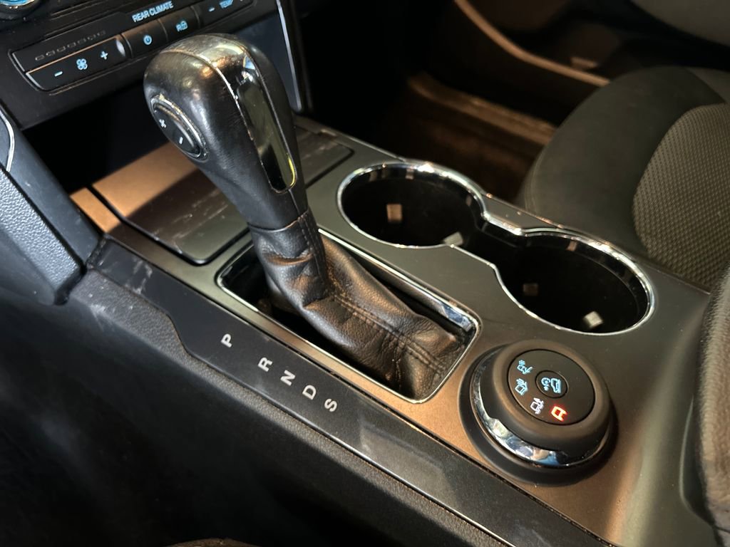 Used 2019 Ford Explorer XLT AWD/4WD image 21