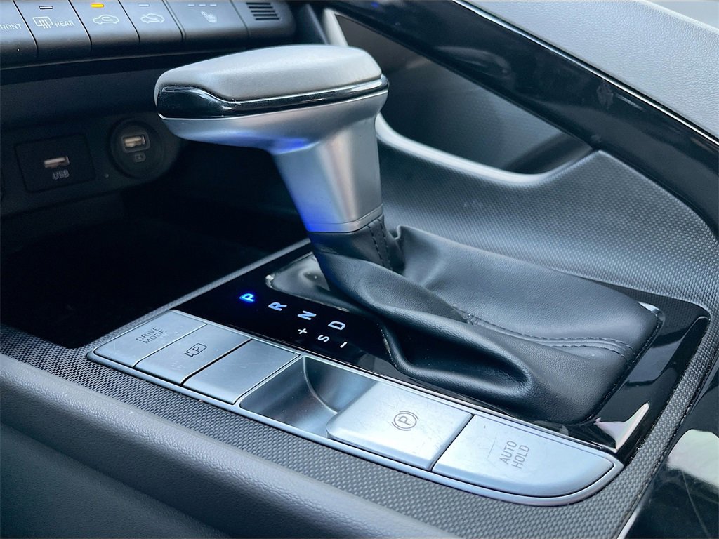 Used 2023 Hyundai Elantra SEL w/ Convenience Package image 17