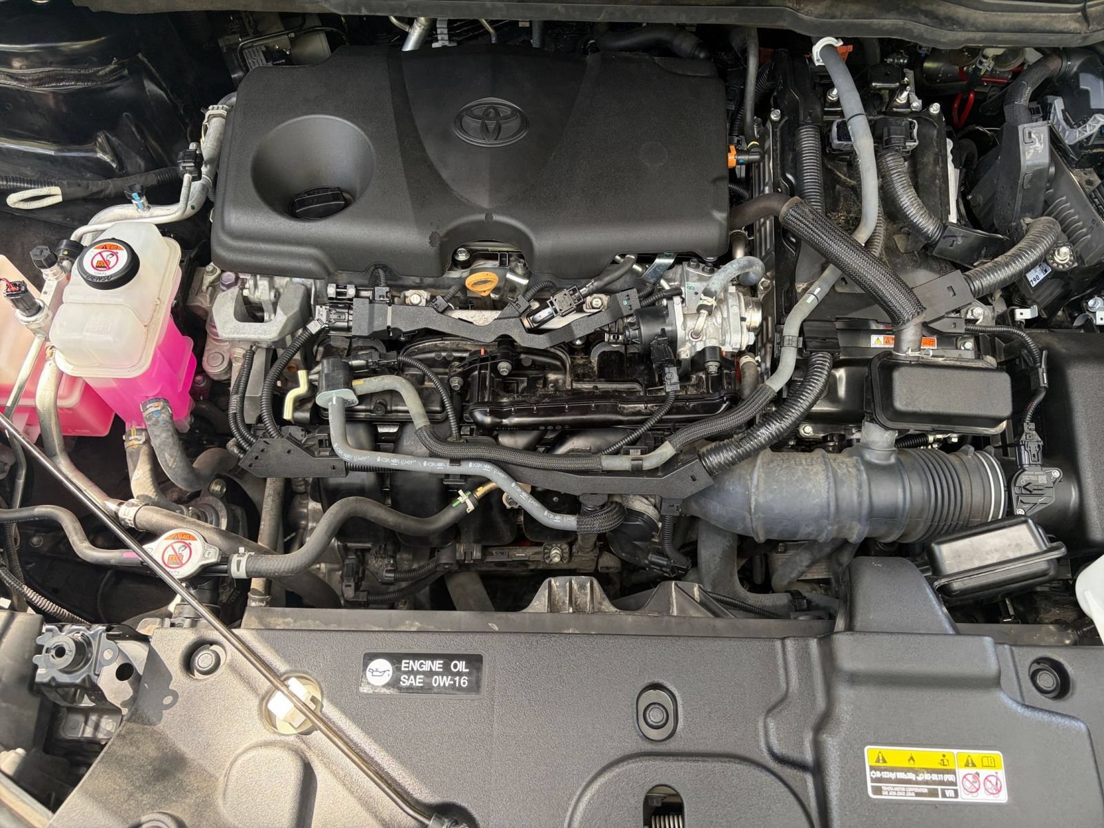 Used 2025 Toyota Sienna XLE FWD image 35