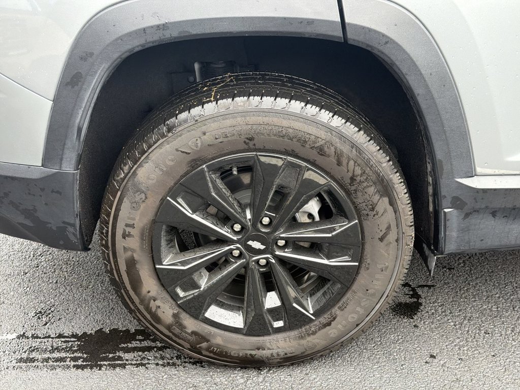 Used 2026 Chevrolet Equinox LT w/ Convenience Package II FWD image 33
