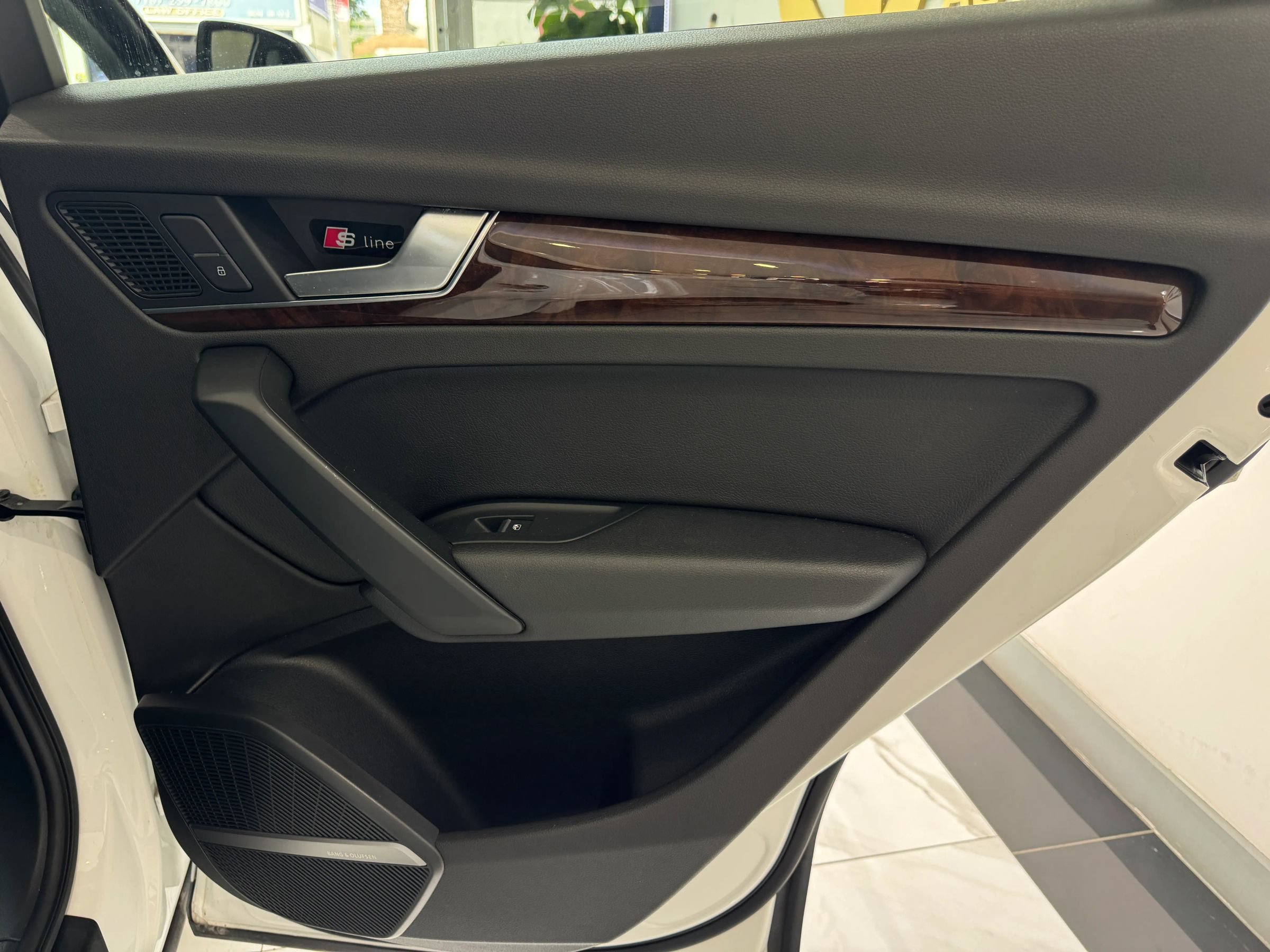 Used 2018 Audi Q5 2.0T Premium Plus w/ Premium Plus Package AWD/4WD image 27
