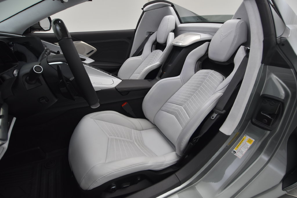 Used 2024 Chevrolet Corvette Z06 RWD image 46