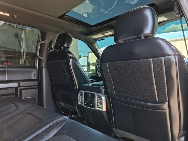 Used 2019 Ford F250 Platinum w/ Platinum Ultimate Package AWD/4WD image 17