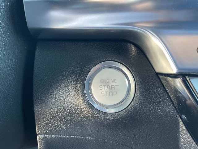 Used 2022 Kia Telluride S FWD image 17