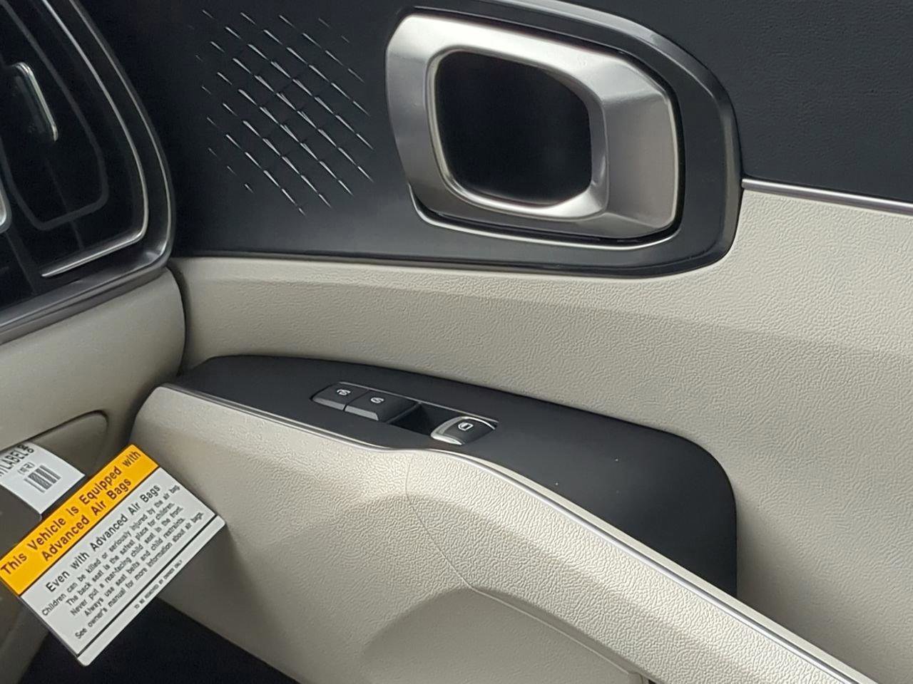 New 2026 Kia Sorento S w/ S Panoramic Sunroof Package image 14