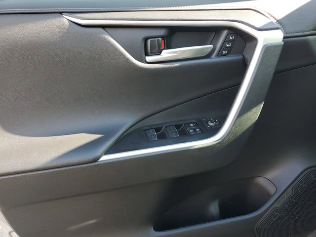 Used 2024 Toyota RAV4 Limited image 22