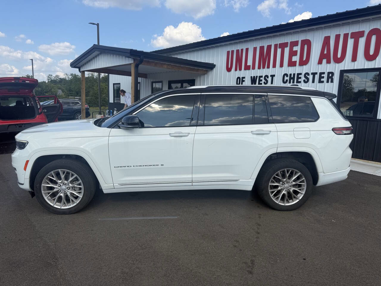 Used 2021 Jeep Grand Cherokee L Summit w/ Advanced Protech Group IV image 14