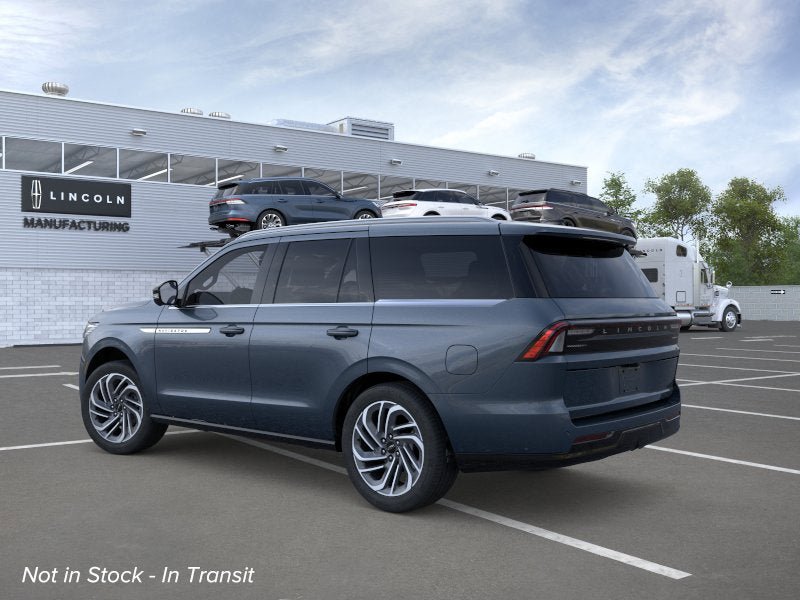 New 2026 Lincoln Navigator Reserve AWD/4WD image 4