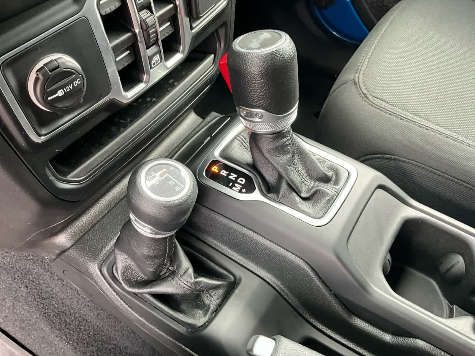 Used 2023 Jeep Wrangler Unlimited Sport AWD/4WD image 17