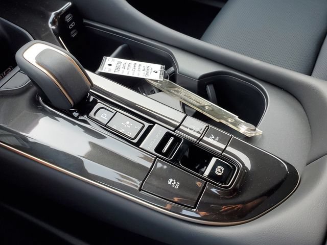 New 2026 Toyota Crown Signia AWD/4WD image 34