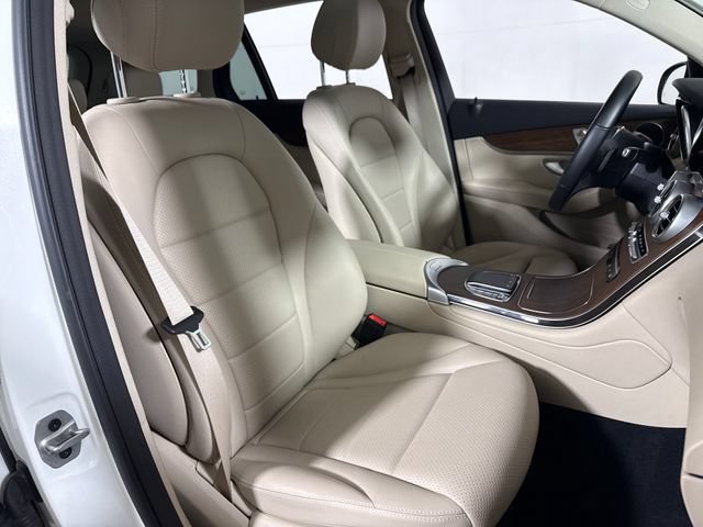 Used 2022 Mercedes-Benz GLC 300 4MATIC image 14
