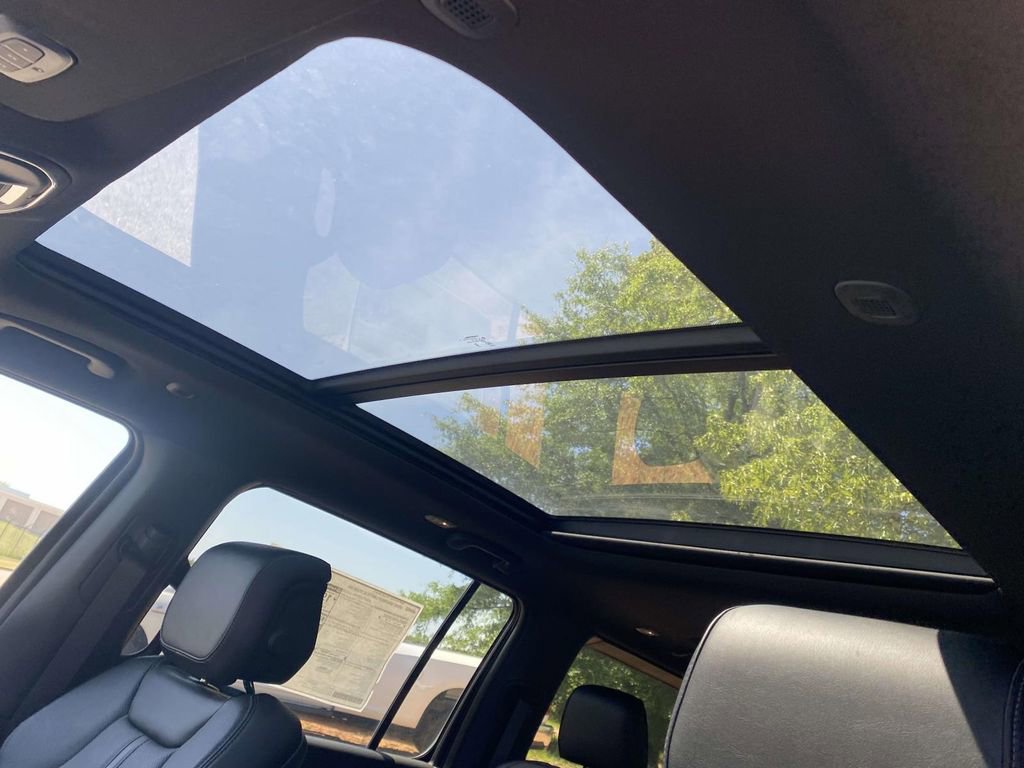 New 2026 Jeep Grand Wagoneer Limited w/ Premium Group II image 16