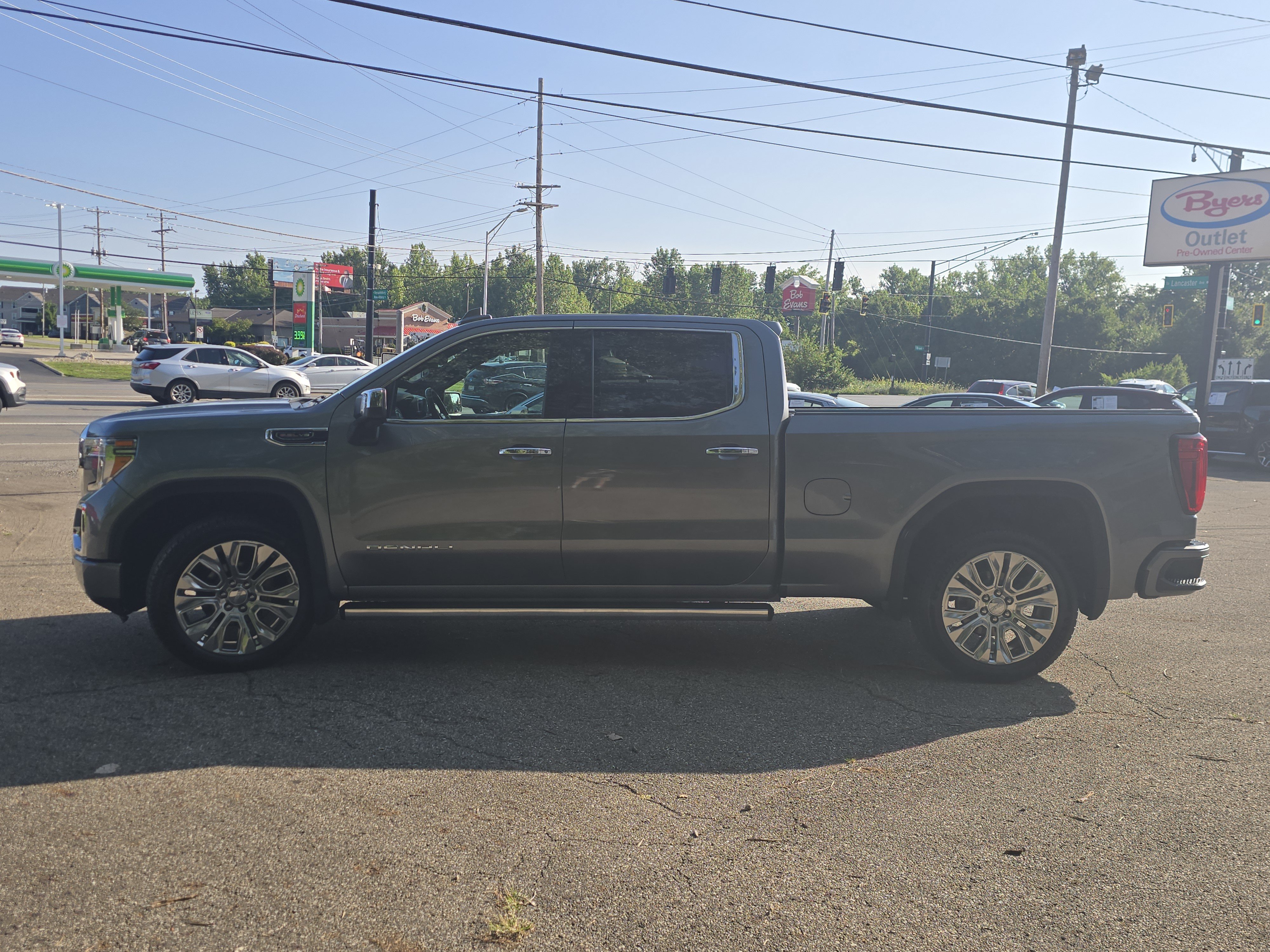 Used 2020 GMC Sierra 1500 Denali w/ Denali Ultimate Package AWD/4WD image 4