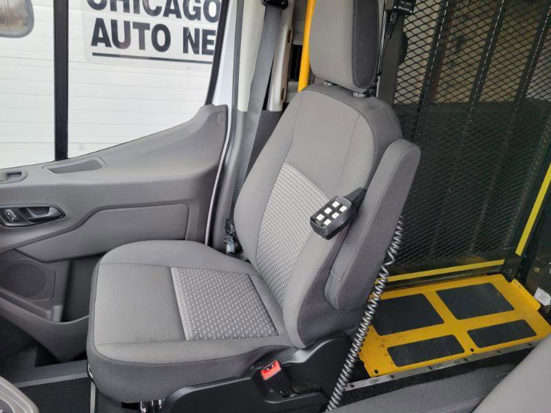 Used 2024 Ford Transit 350 XLT image 18