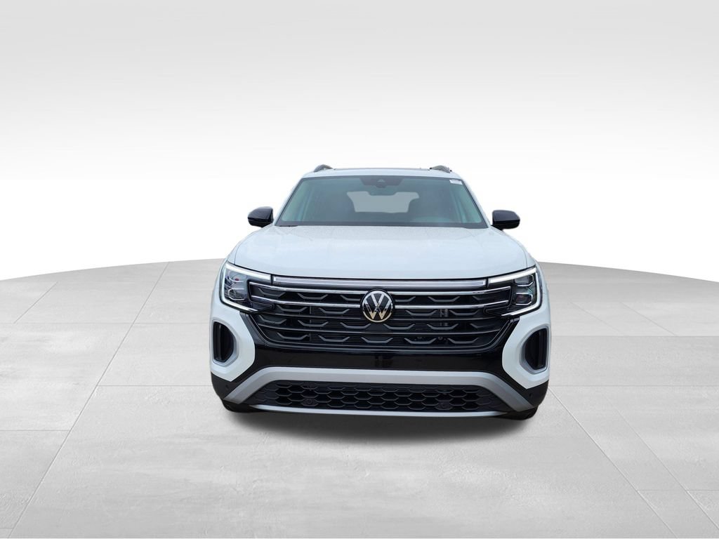 New 2026 Volkswagen Atlas Peak Edition AWD/4WD image 2