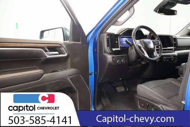 Used 2022 Chevrolet Silverado 1500 RST AWD/4WD image 9