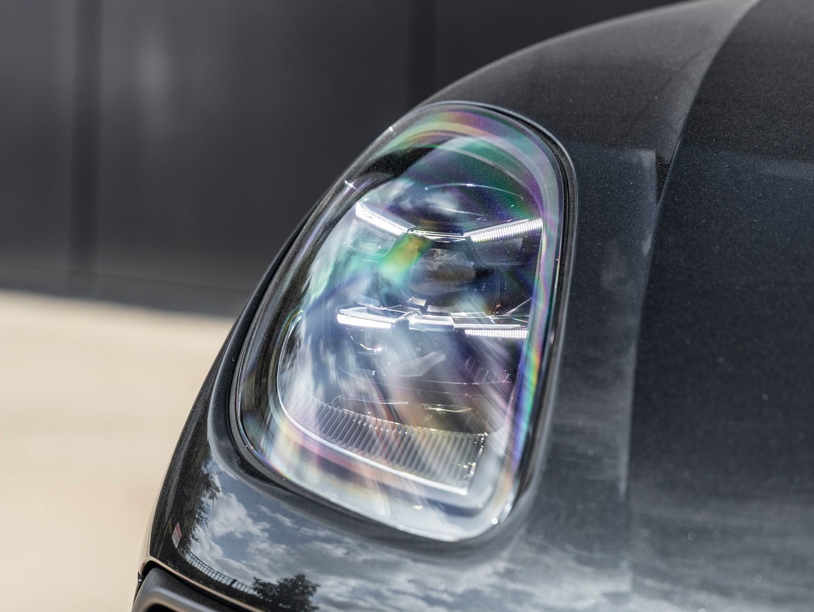 Certified 2026 Porsche Macan AWD/4WD image 17