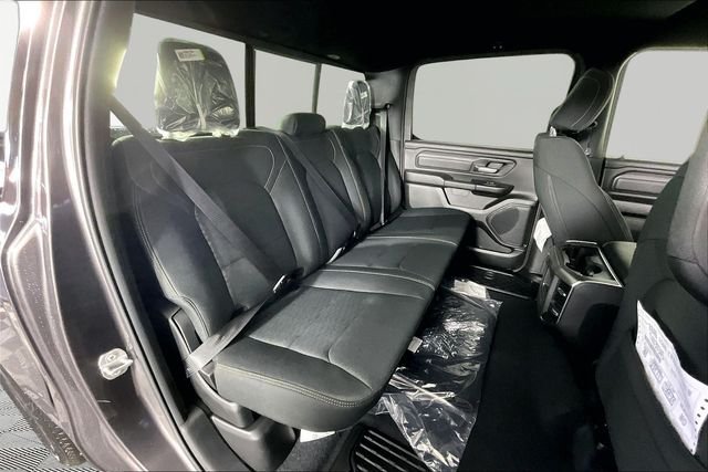New 2026 RAM 1500 Express AWD/4WD image 9