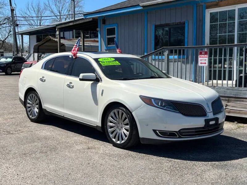 Used 2013 Lincoln MKS image 4