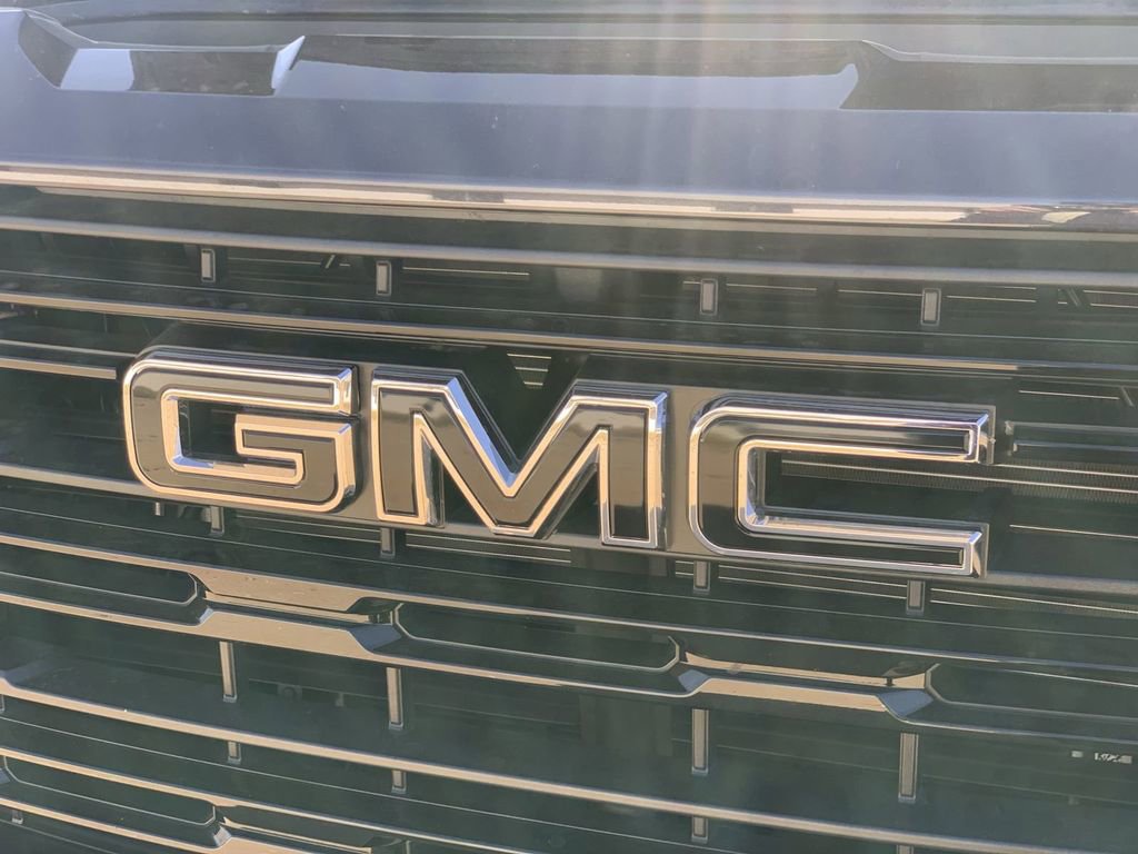 Certified 2025 GMC Sierra 1500 Elevation w/ LPO, Elevation Black Package image 30