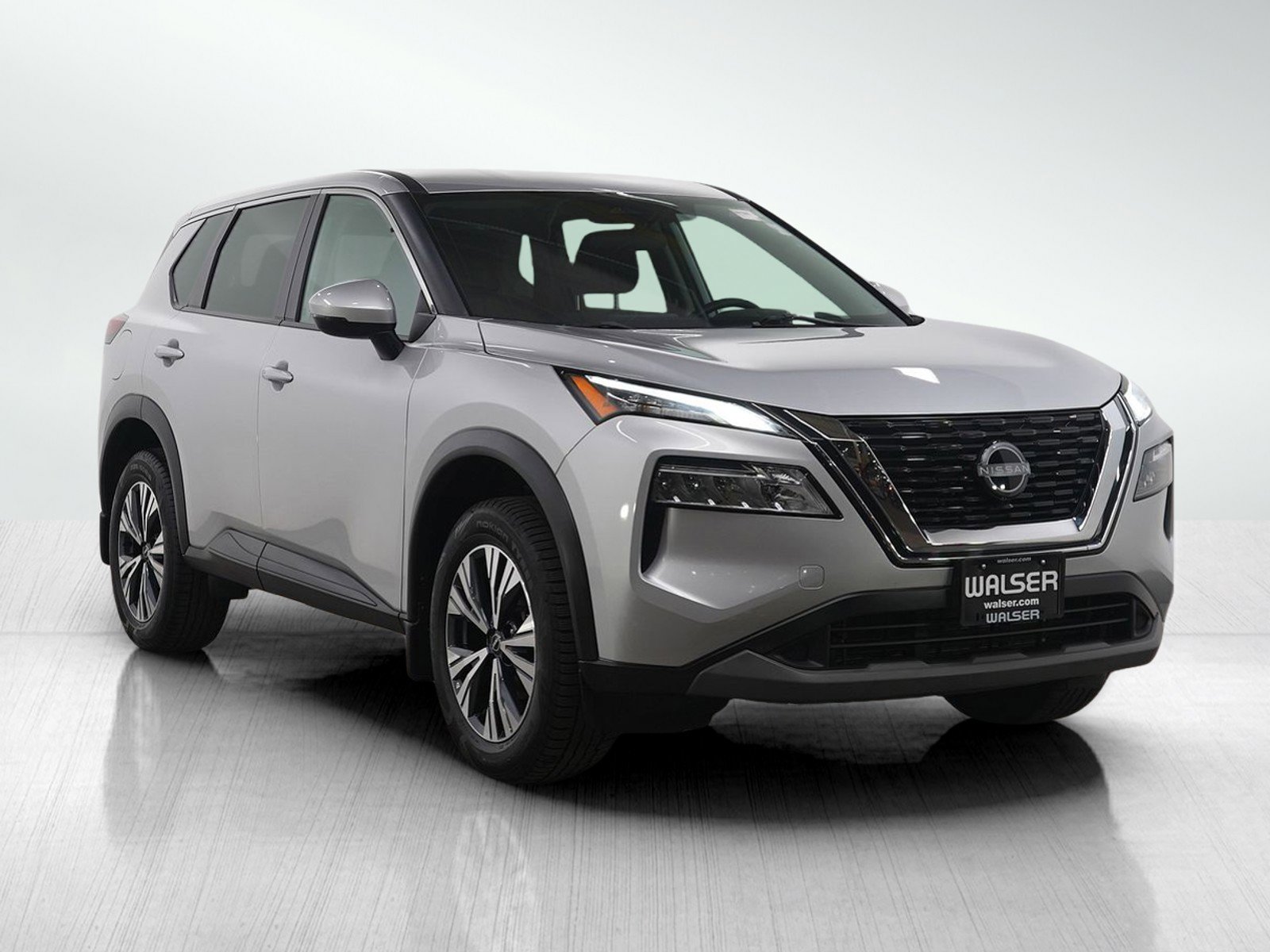 Used 2022 Nissan Rogue SV image 7
