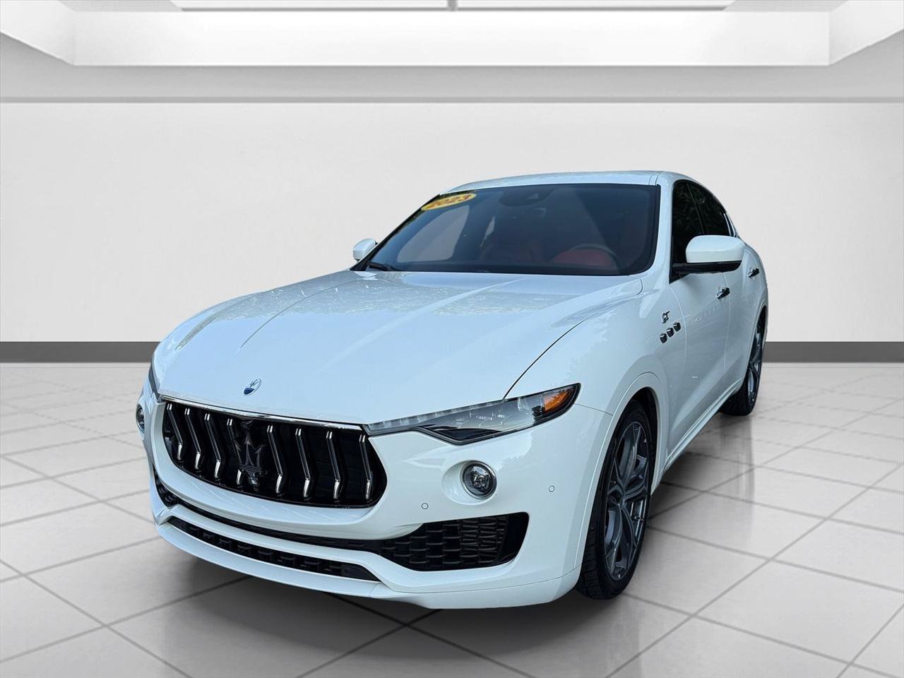 Used 2023 Maserati Levante GT AWD/4WD image 9