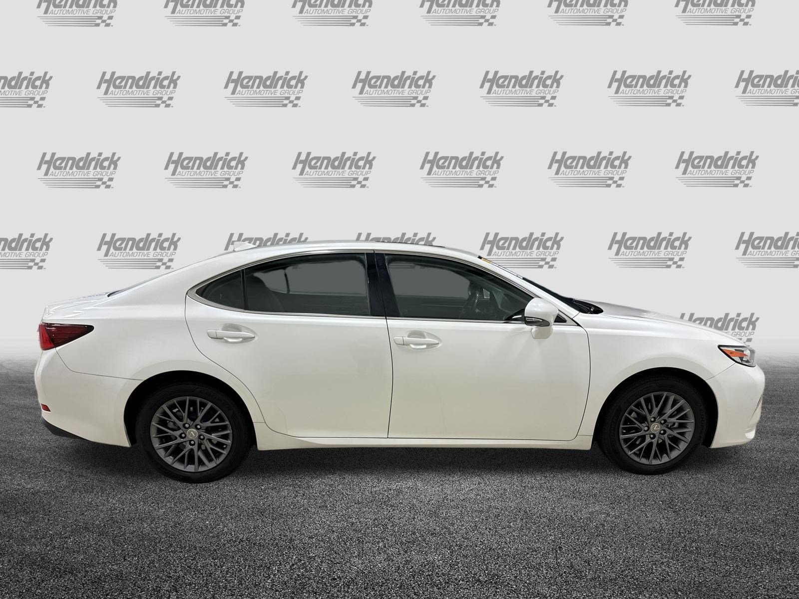 Used 2018 Lexus ES 350 w/ Navigation System Package FWD image 11