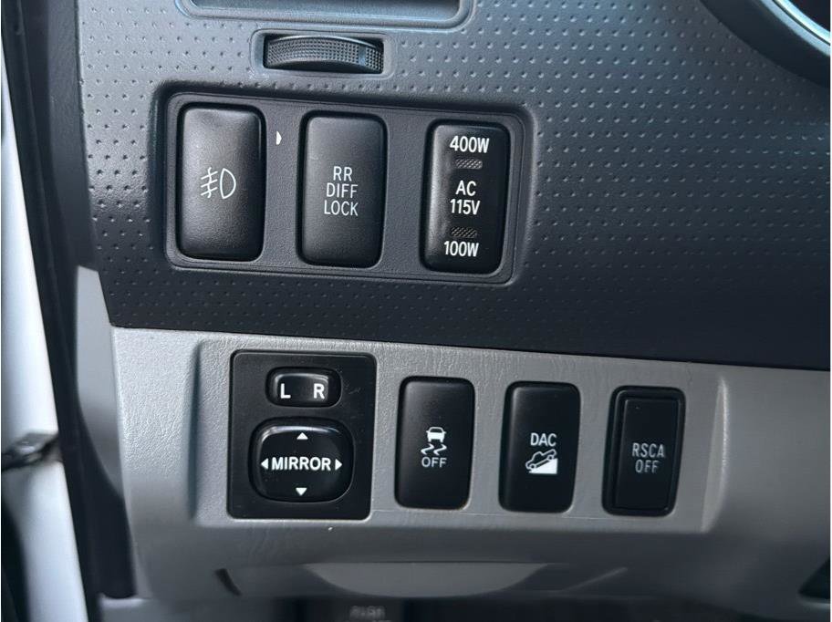 Used 2010 Toyota Tacoma 4x4 Access Cab V6 image 21