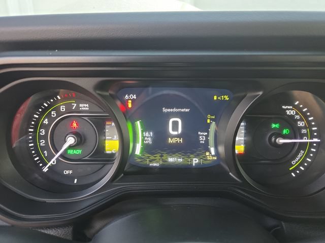 Used 2025 Jeep Wrangler Unlimited Sahara AWD/4WD image 18