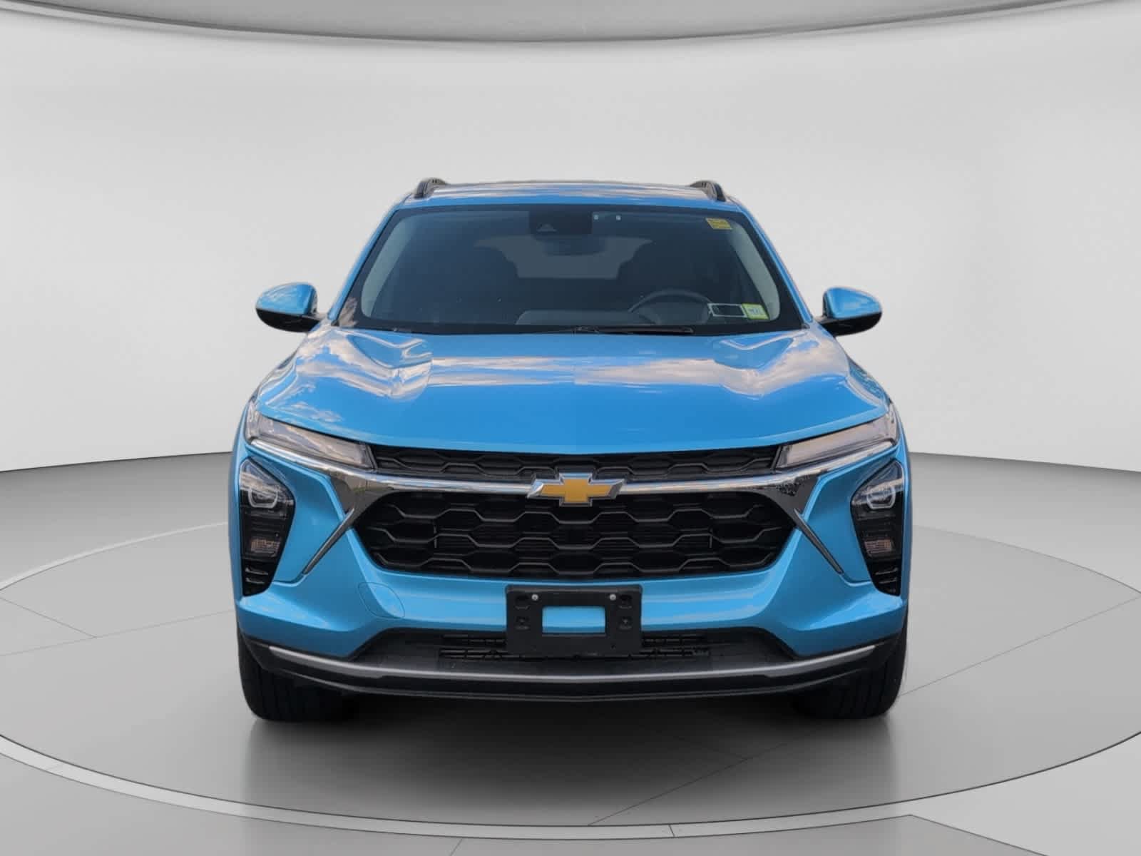 Used 2025 Chevrolet Trax LT w/ LT Convenience Package FWD image 8