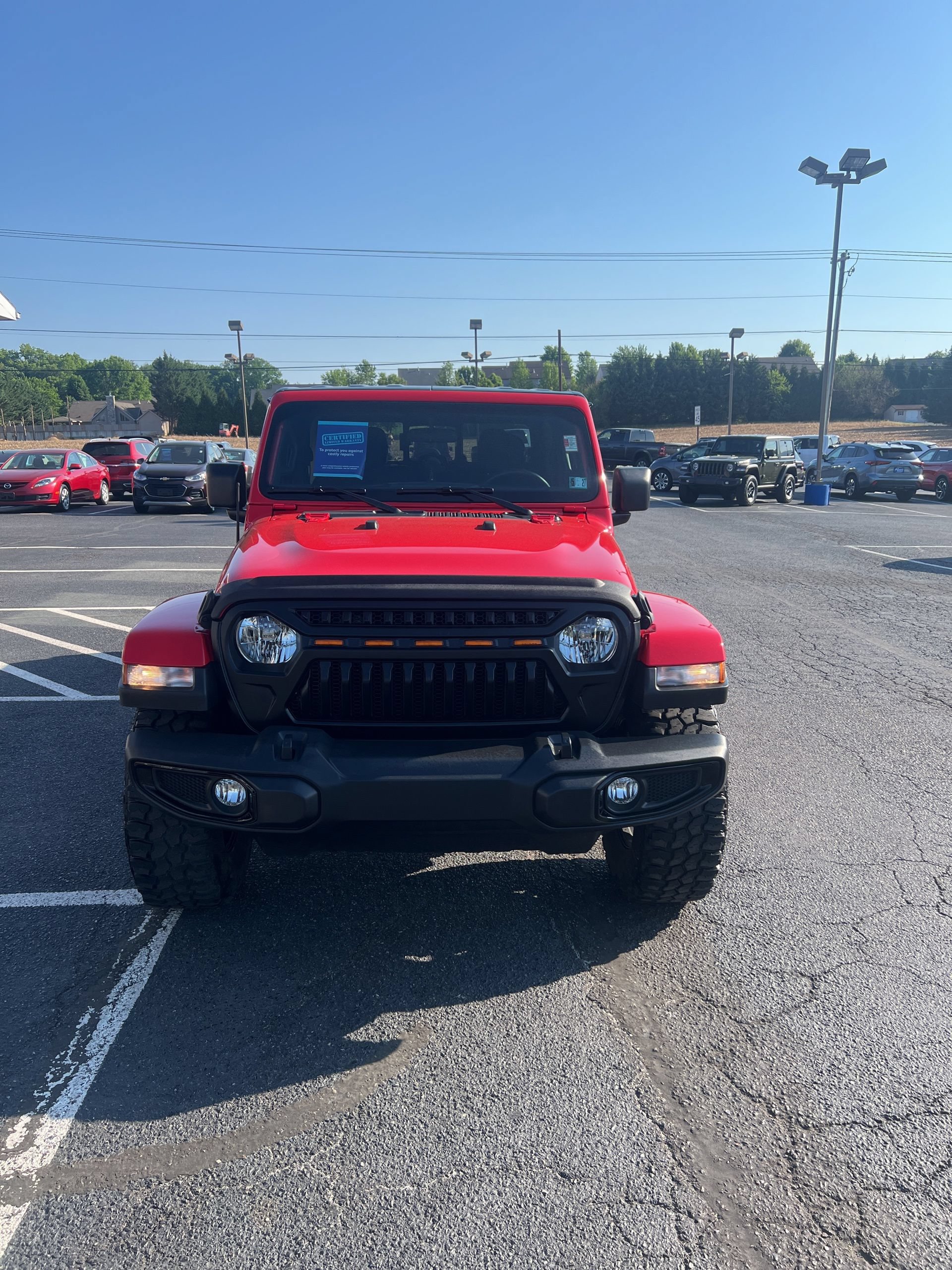 Used 2022 Jeep Gladiator Sport AWD/4WD image 9