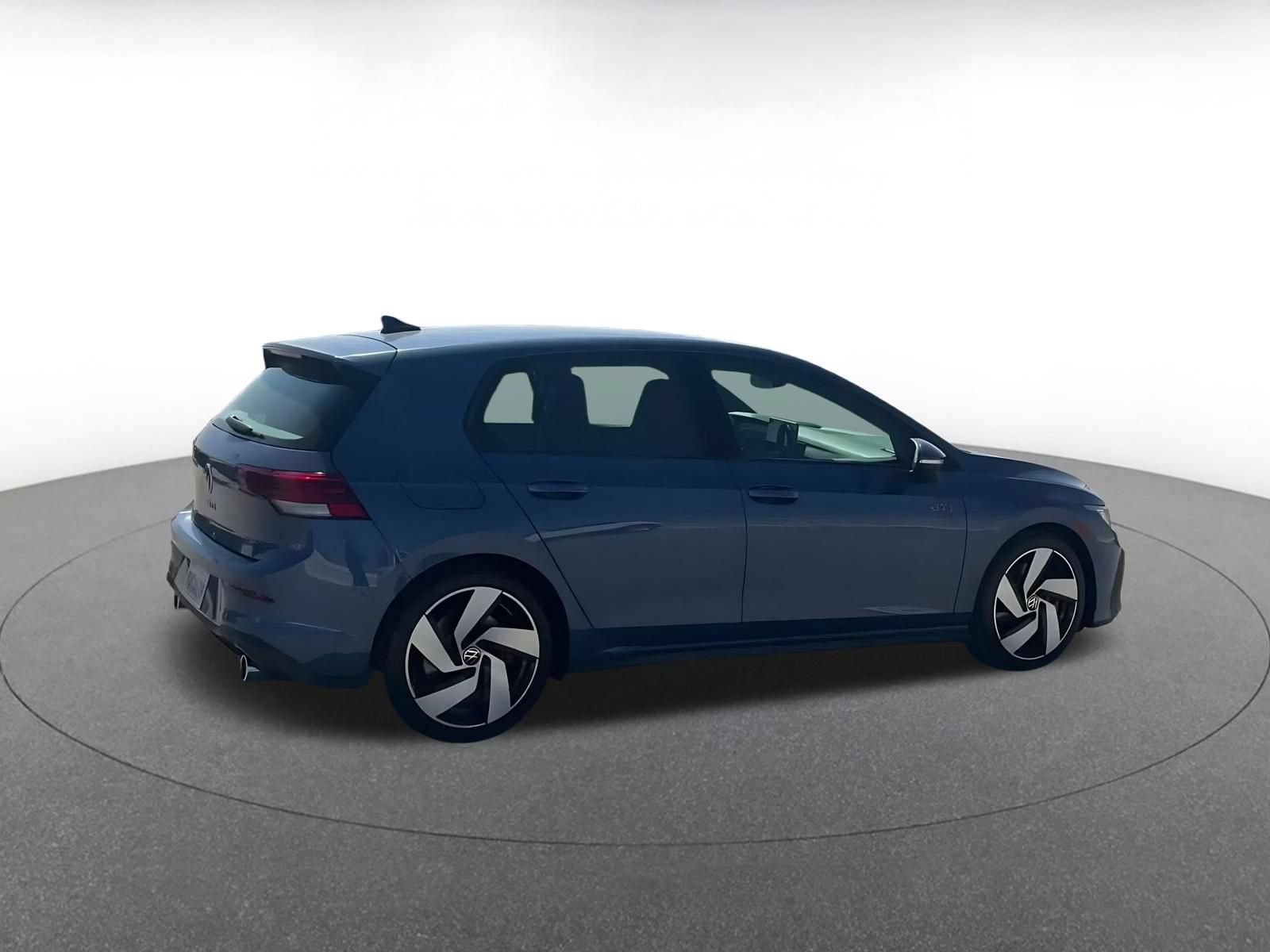 Used 2026 Volkswagen Golf S FWD image 12