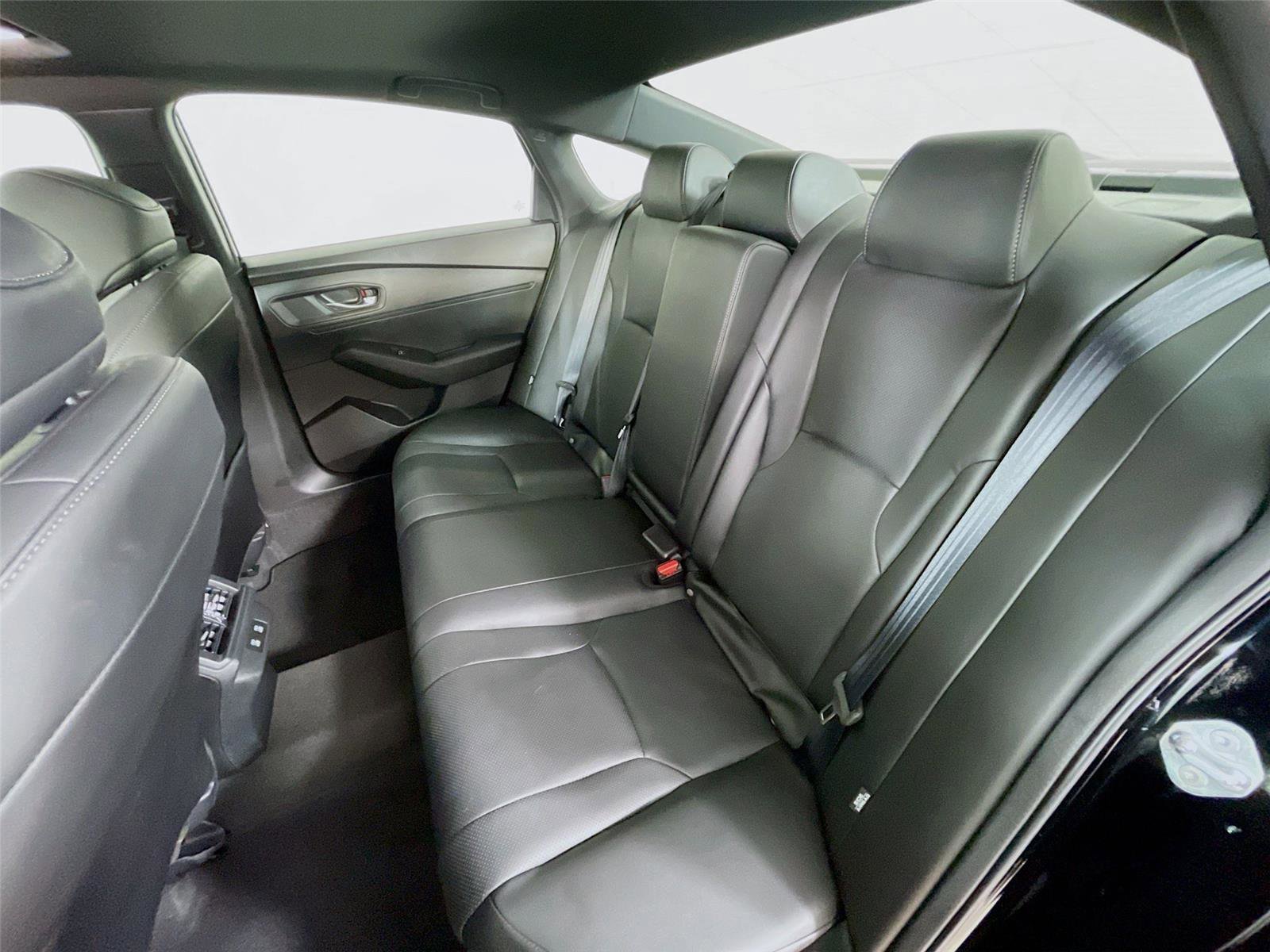 Used 2025 Honda Accord Sport image 27