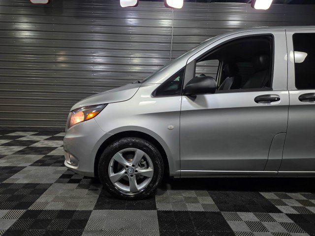 Used 2016 Mercedes-Benz Metris Passenger image 33