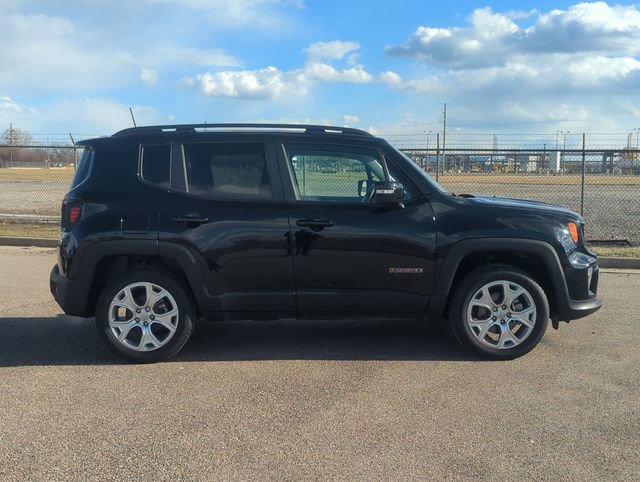 Used 2022 Jeep Renegade Limited AWD/4WD image 2