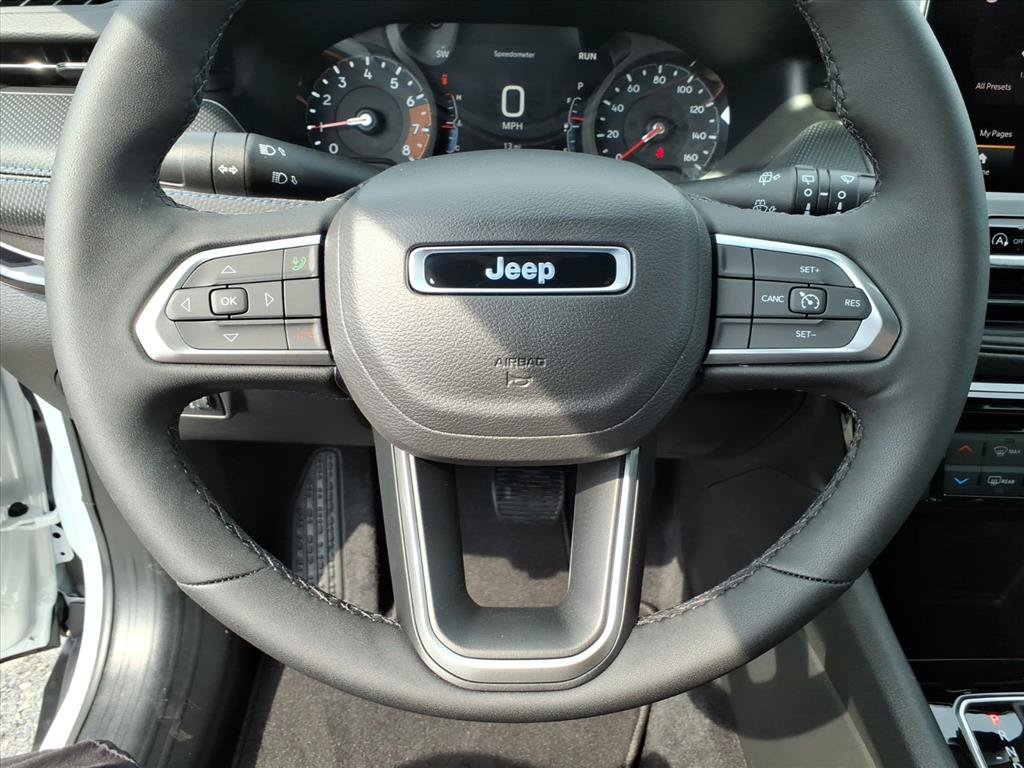 New 2026 Jeep Compass Latitude AWD/4WD image 24