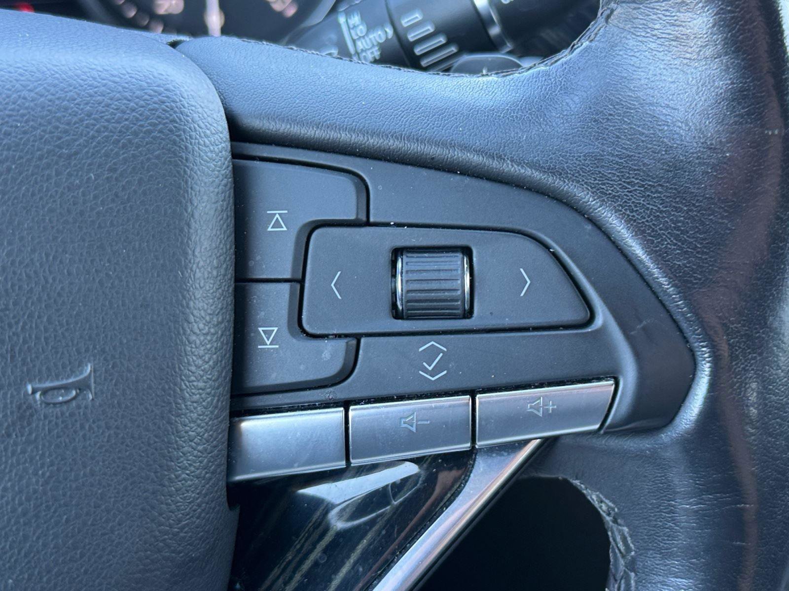 Certified 2022 Cadillac XT6 Premium Luxury w/ Technology Package image 14