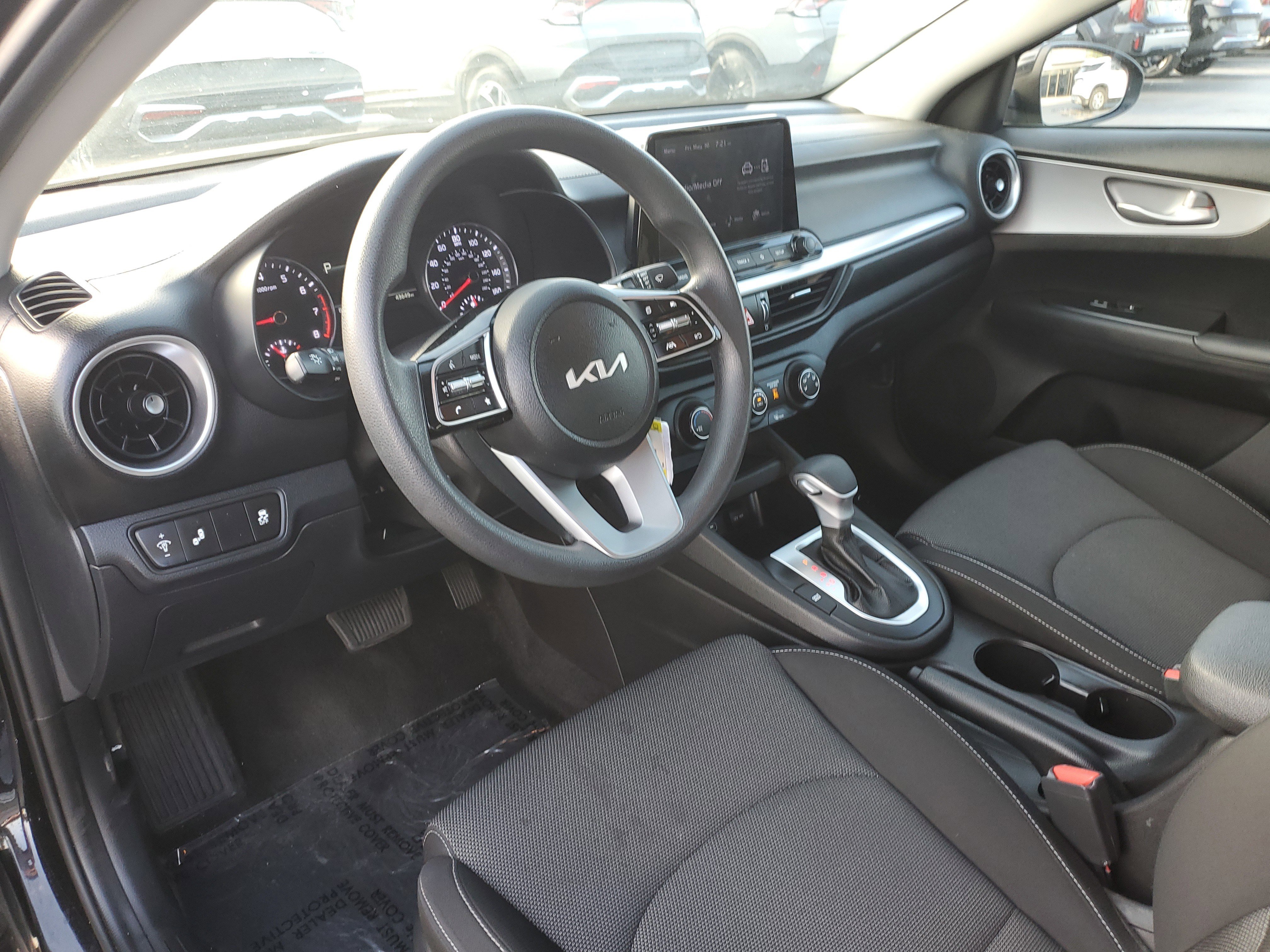 New 2022 Kia Forte LXS w/ LXS Technology Package image 13