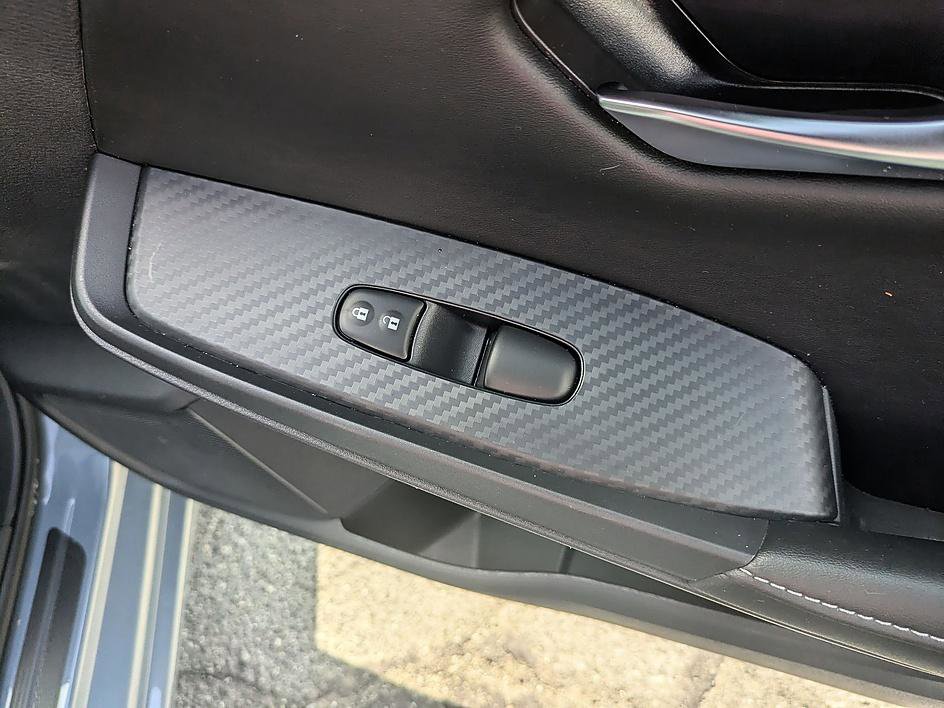 Used 2025 Nissan Sentra SV image 39