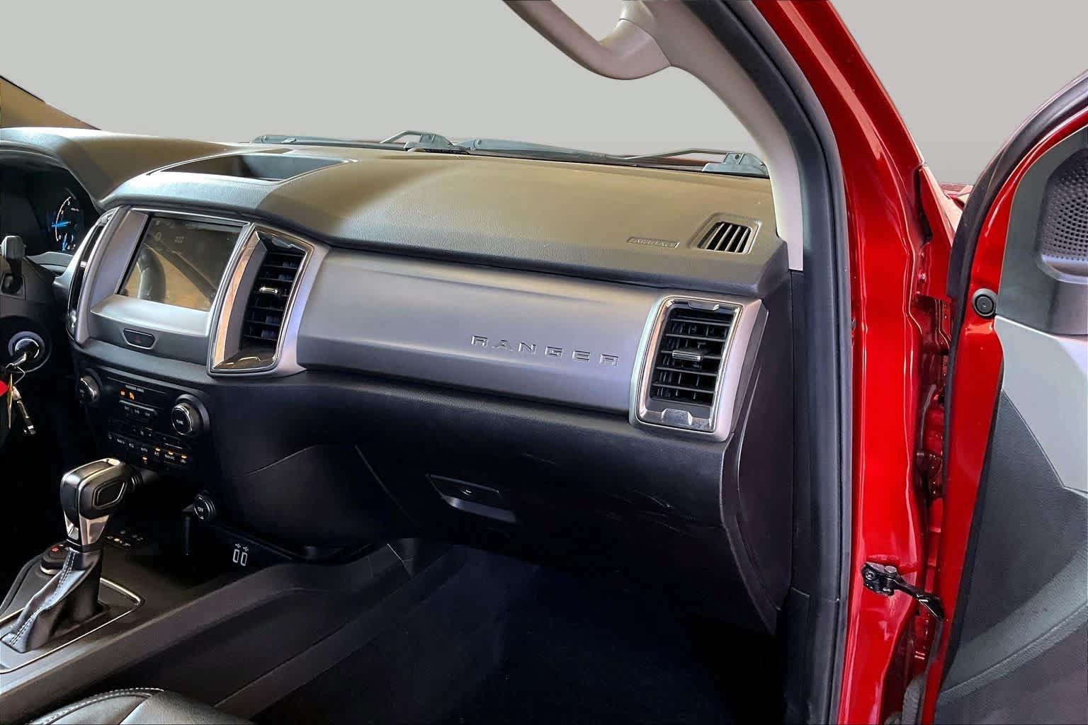 Used 2019 Ford Ranger XLT w/ Equipment Group 302A Luxury AWD/4WD image 18