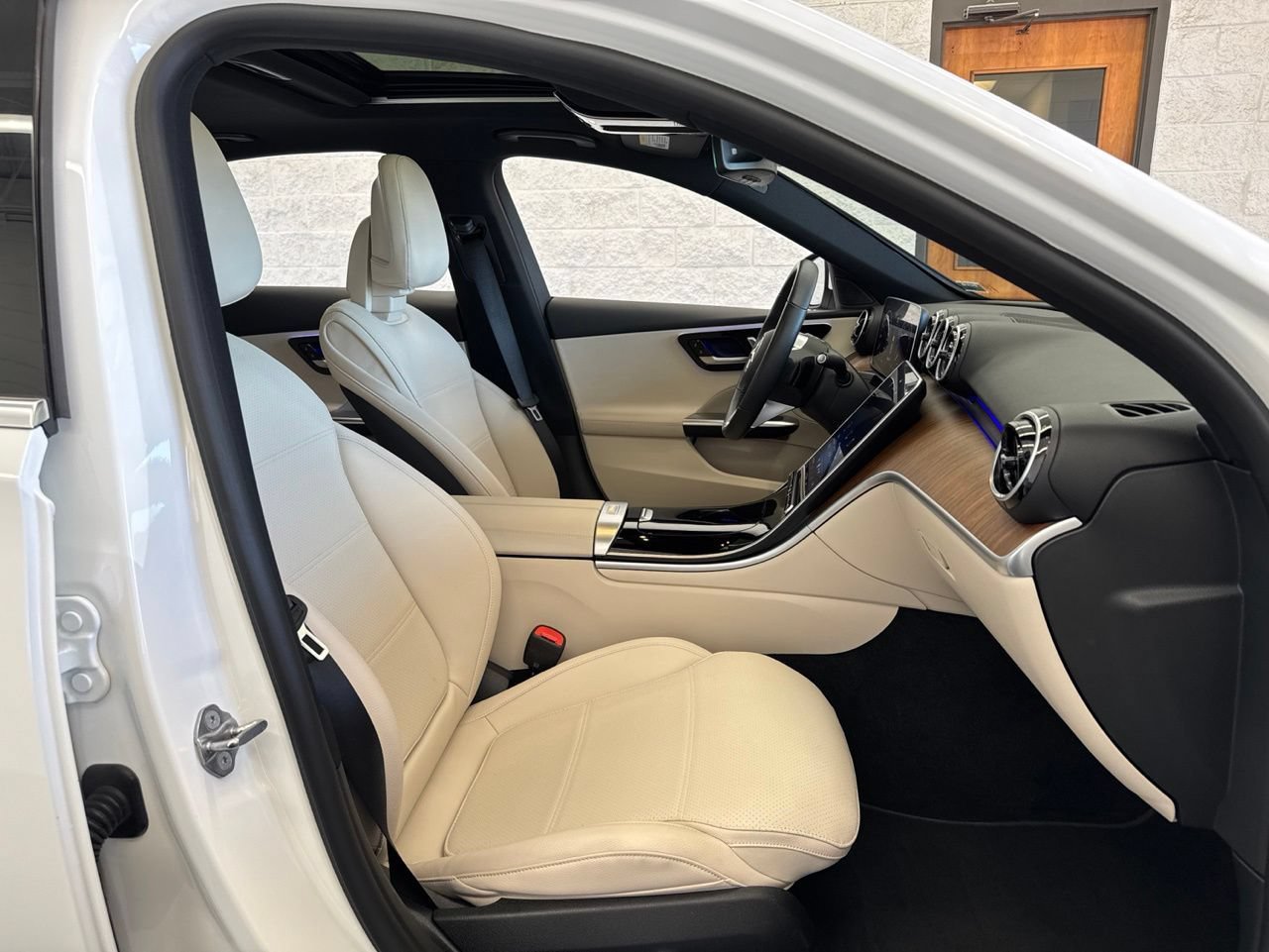 Used 2023 Mercedes-Benz C 300 4MATIC Sedan image 43