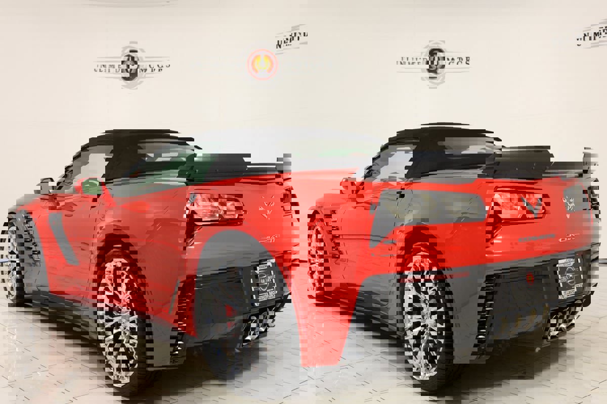 Used 2016 Chevrolet Corvette Z06 w/ 3LZ Preferred Equipment Group image 37