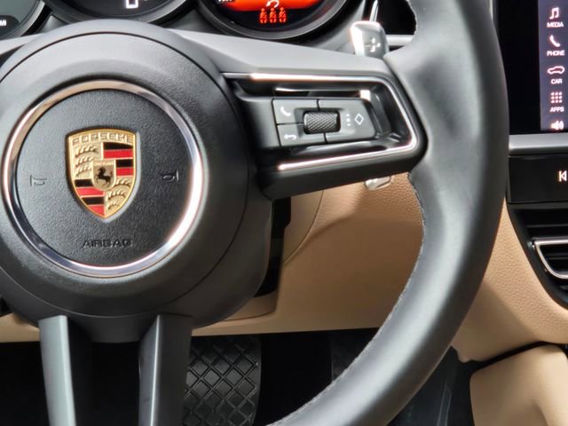 Used 2025 Porsche Macan image 19