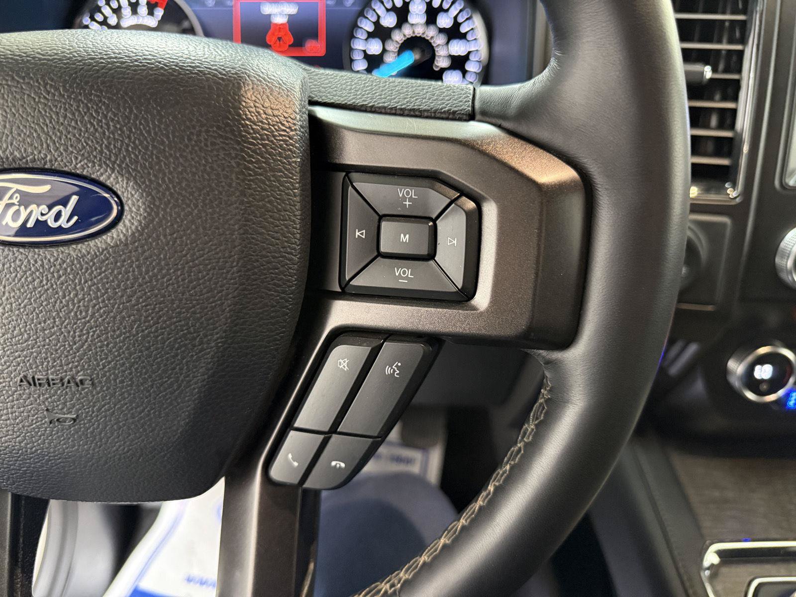 Used 2021 Ford Expedition Limited AWD/4WD image 14