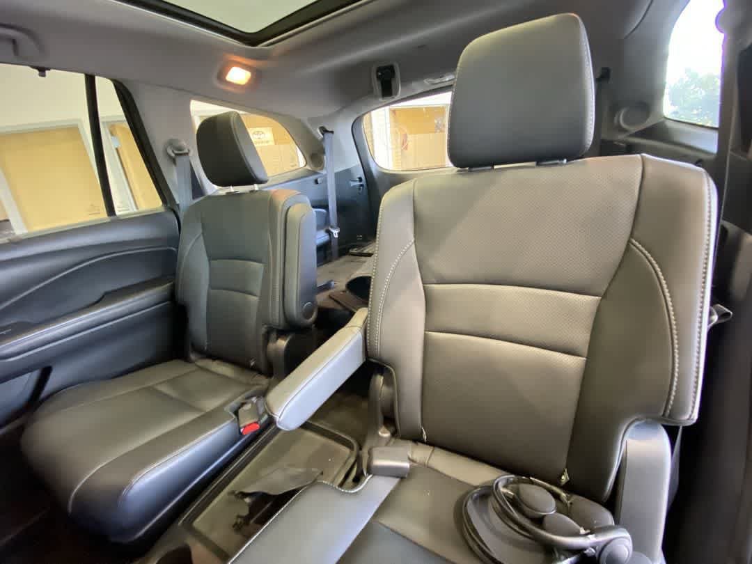 Used 2017 Honda Pilot Elite image 26