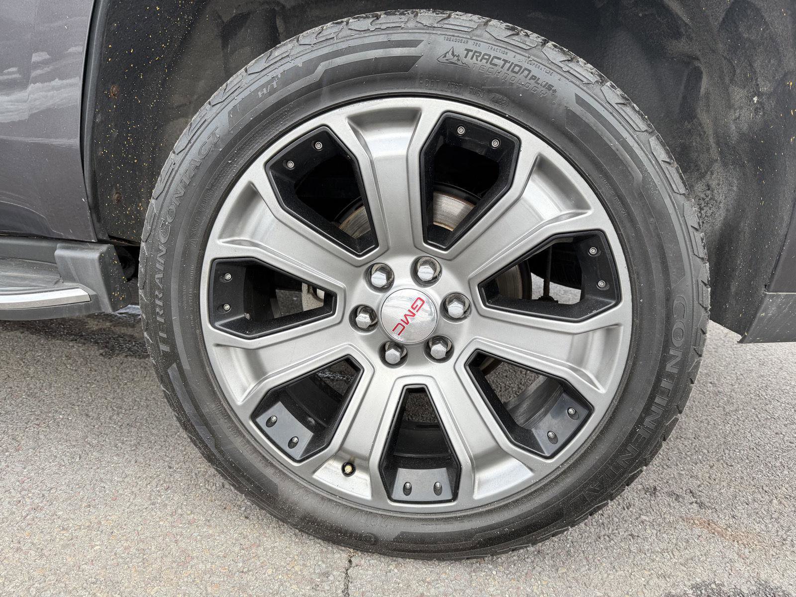 Used 2016 GMC Yukon SLT w/ Open Road Package image 16