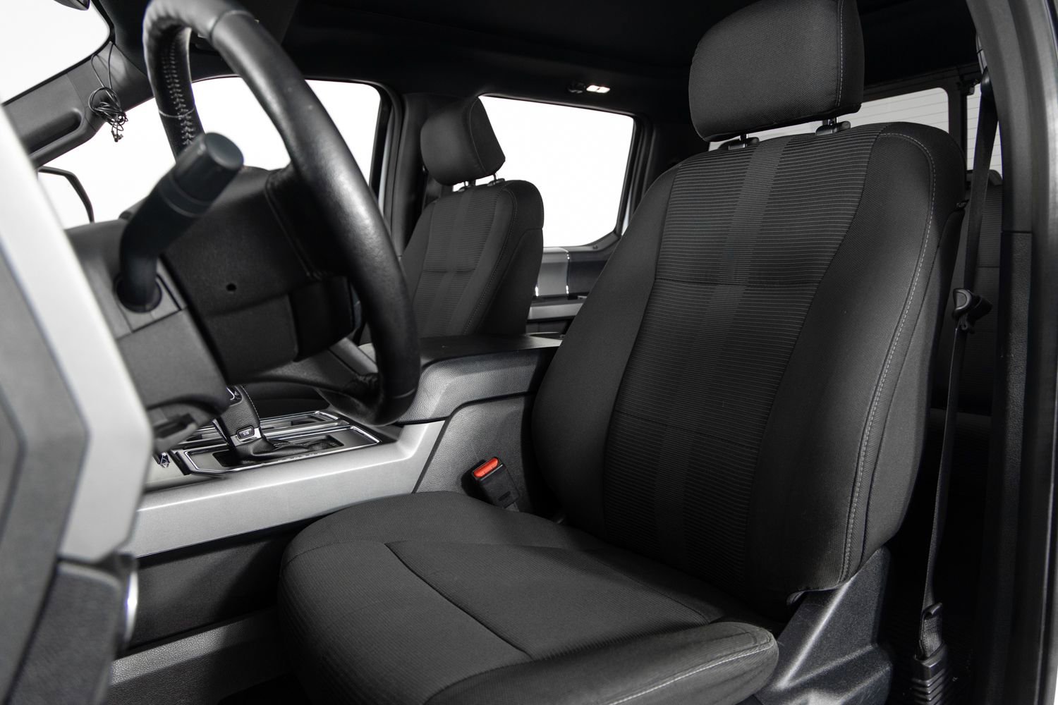 Used 2015 Ford F150 XLT w/ Equipment Group 302A Luxury image 16