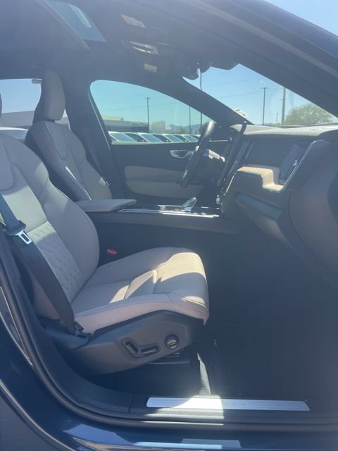 Used 2026 Volvo XC60 B5 Plus w/ Climate Package AWD/4WD image 30