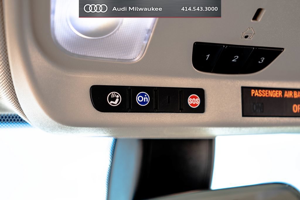 Used 2020 Buick Envision Essence FWD image 34