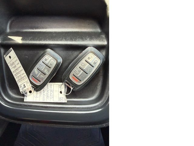 Used 2023 Chrysler Pacifica Touring FWD image 23